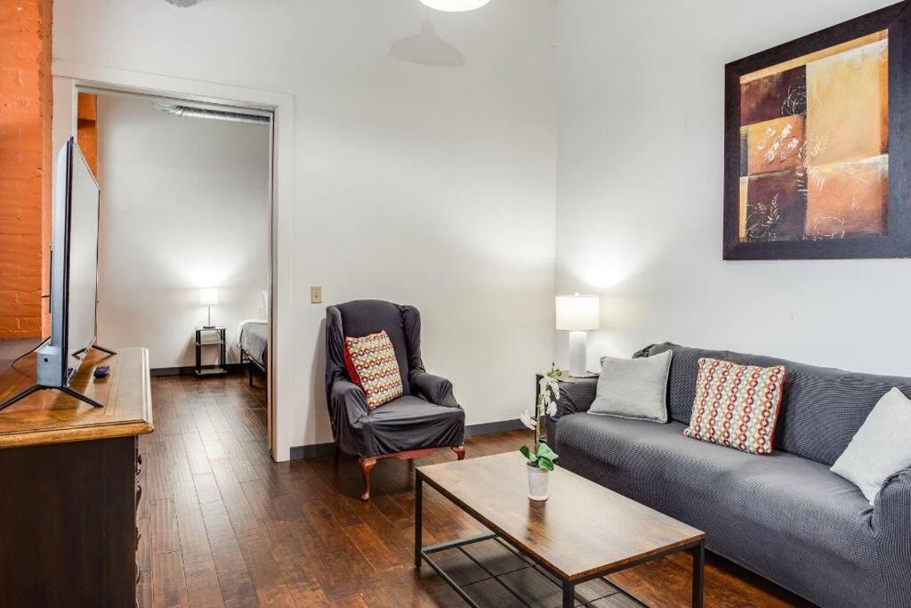 Centric Ny Style Loft W/King Bed Apartment โรเชสเตอร์ ภายนอก รูปภาพ
