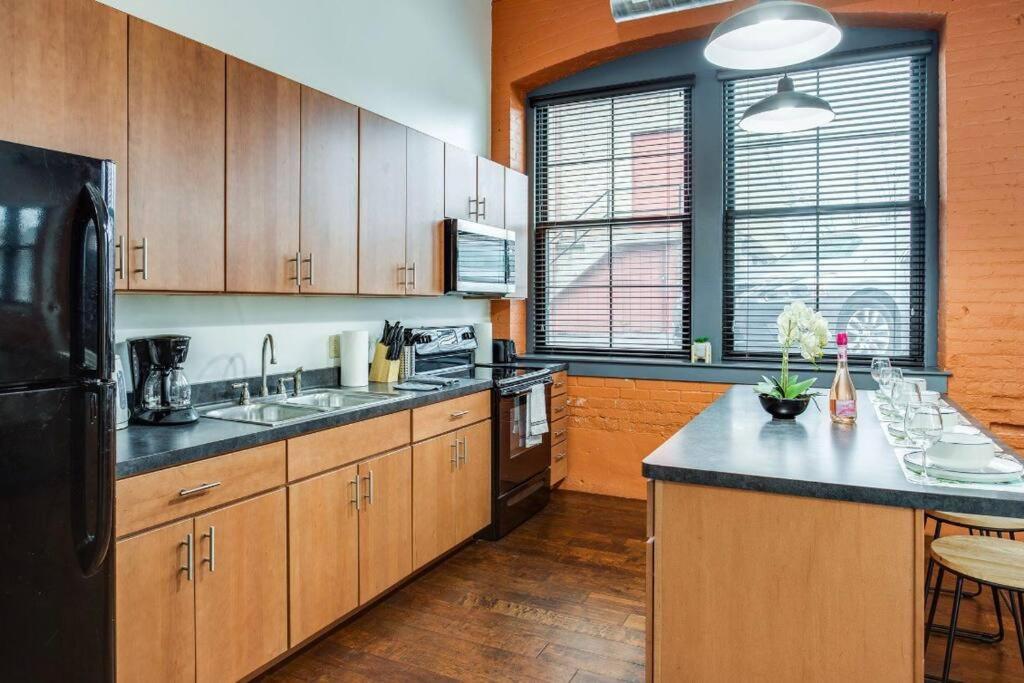 Centric Ny Style Loft W/King Bed Apartment โรเชสเตอร์ ภายนอก รูปภาพ